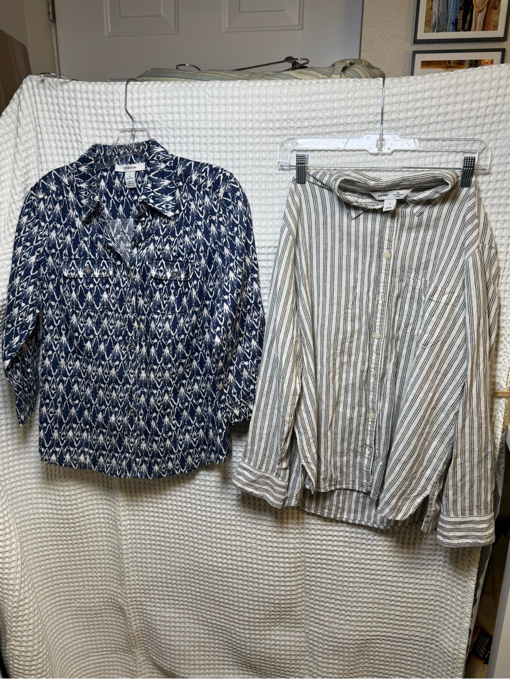 Women’s Linen Blend Blouse Lot-Size Small 4. Striped and Ikat, 2 Pack